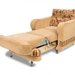 Кресло-кровать – лучшее спальное место в квартире с небольшой площадью.
